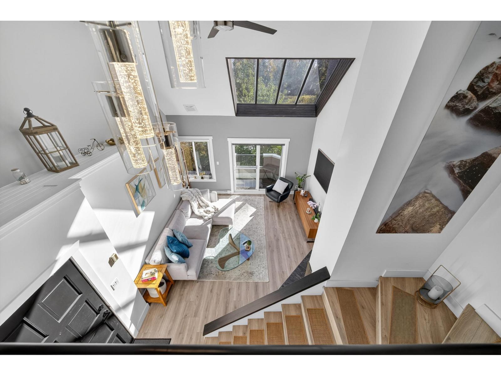 Listing Picture 5 of 40 : 11 15971 MARINE DRIVE, White Rock - 魯藝地產 Yvonne Lu Group - MLS Medallion Club Member