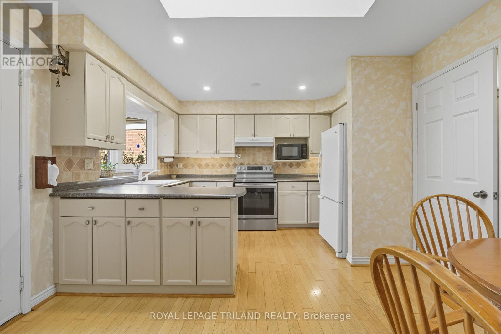 16 - 60 Rosecliffe Crescent, London South, Ontario  N6K 4E6 - Photo 18 - X12687148