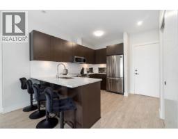 409 1633 TATLOW AVENUE, North Vancouver, British Columbia