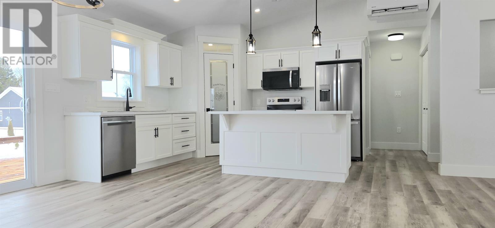 32 Anne Avenue, Charlottetown, Prince Edward Island  C1C 0T1 - Photo 9 - 202527751