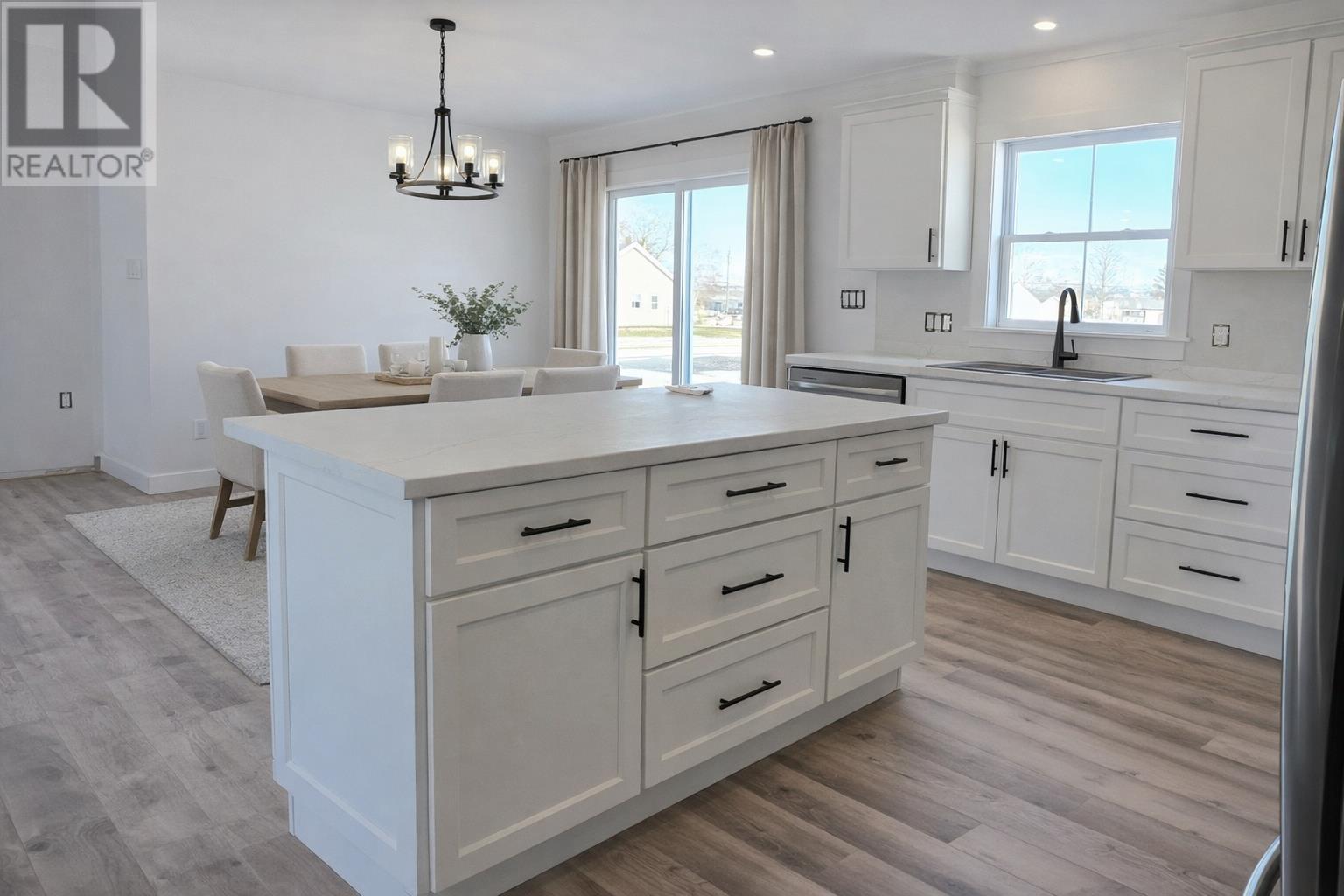 32 Anne Avenue, Charlottetown, Prince Edward Island  C1C 0T1 - Photo 12 - 202527751