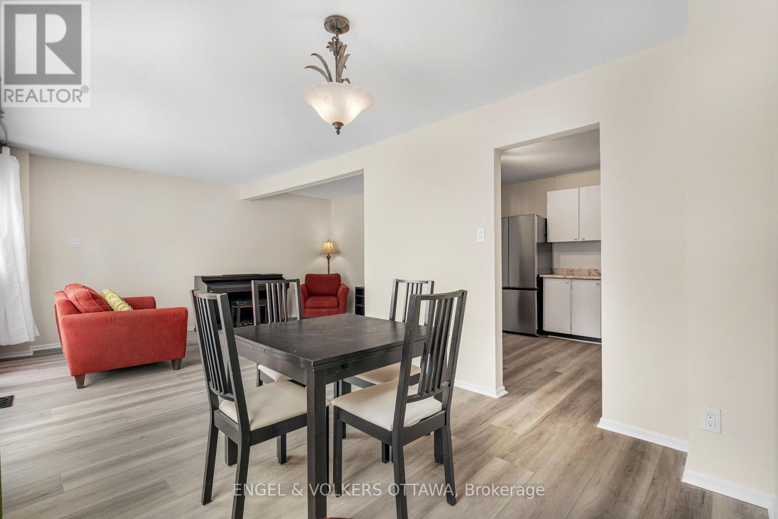 11 - 4606 Carrington Place, Ottawa, Ontario  K1B 4P9 - Photo 14 - X12687100