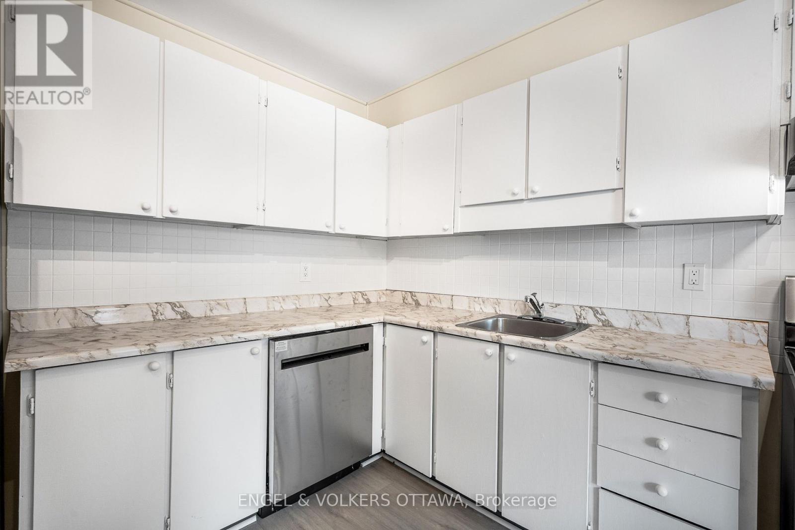 11 - 4606 Carrington Place, Ottawa, Ontario  K1B 4P9 - Photo 17 - X12687100