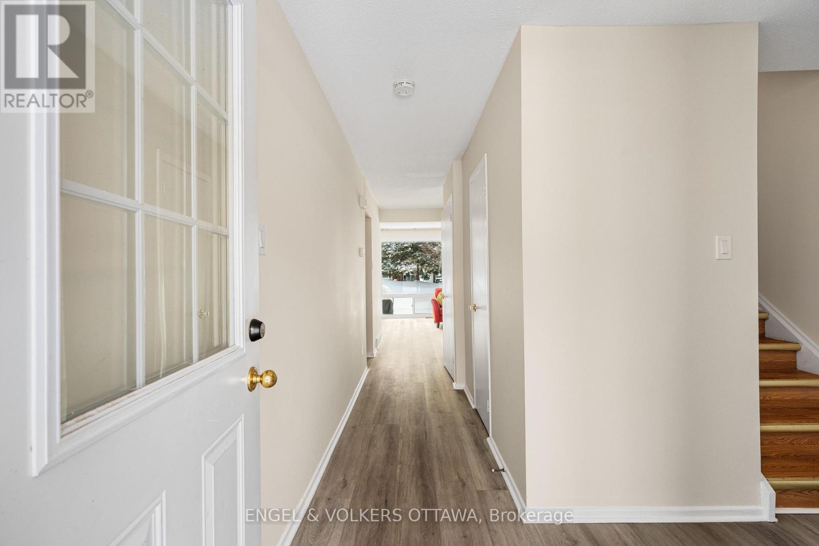 11 - 4606 Carrington Place, Ottawa, Ontario  K1B 4P9 - Photo 4 - X12687100