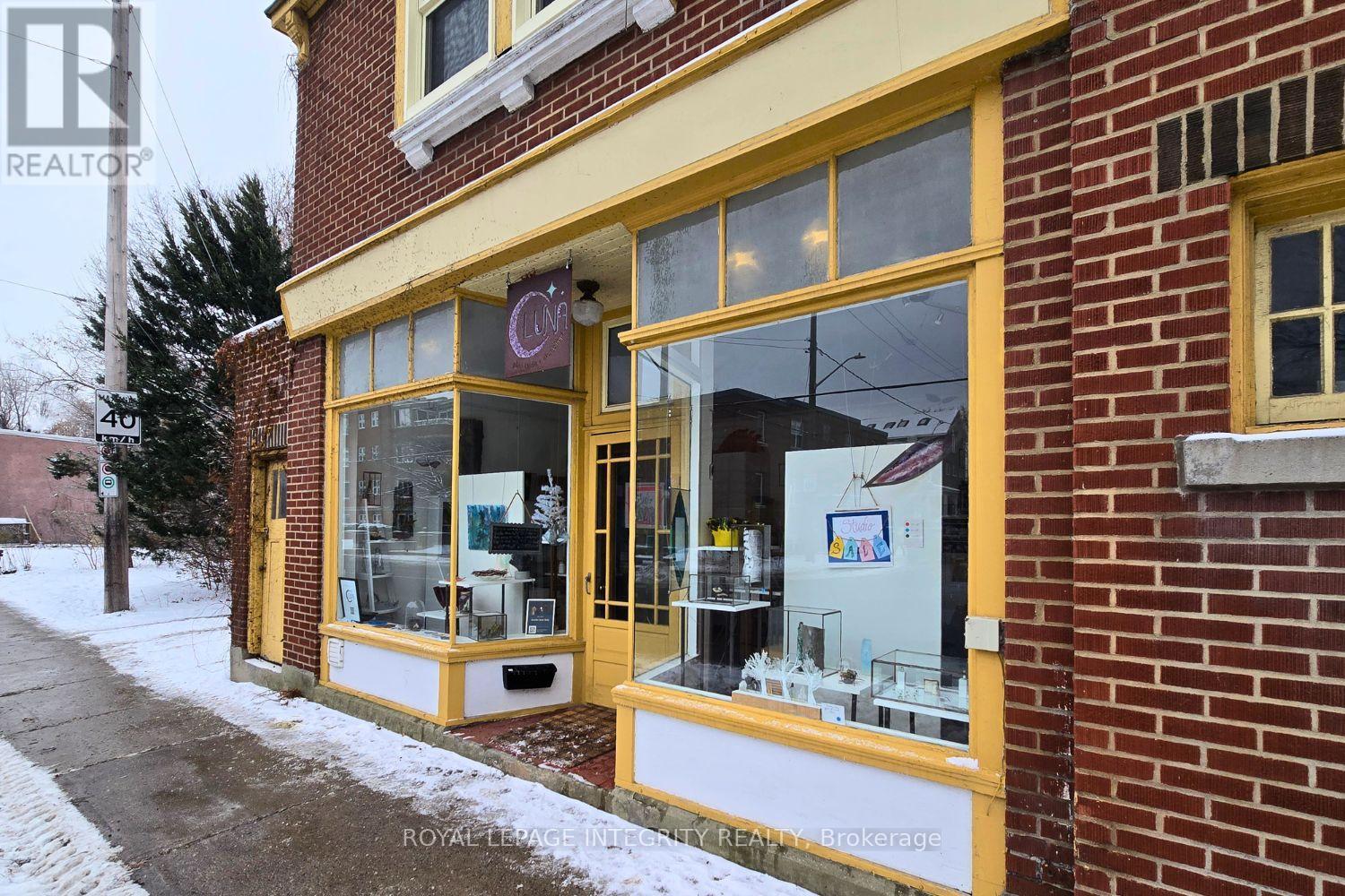 299 Crichton Street, Ottawa, Ontario  K1M 1W3 - Photo 2 - X12687130