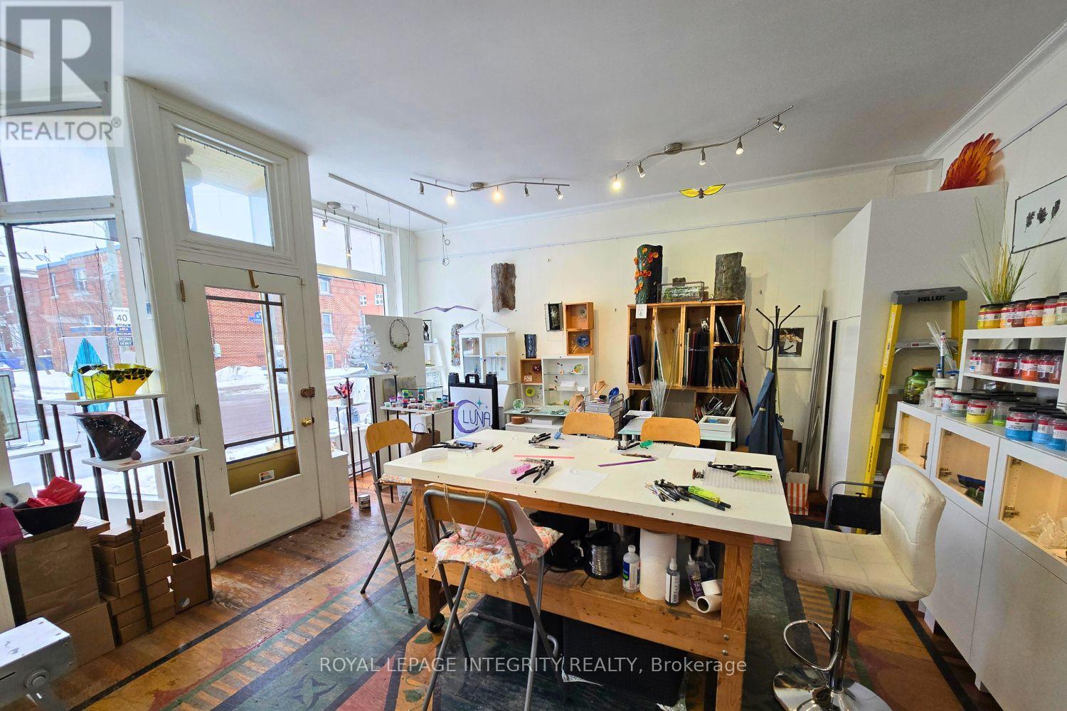 299 Crichton Street, Ottawa, Ontario  K1M 1W3 - Photo 4 - X12687130