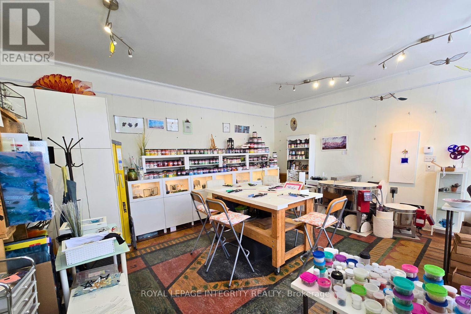 299 Crichton Street, Ottawa, Ontario  K1M 1W3 - Photo 6 - X12687130