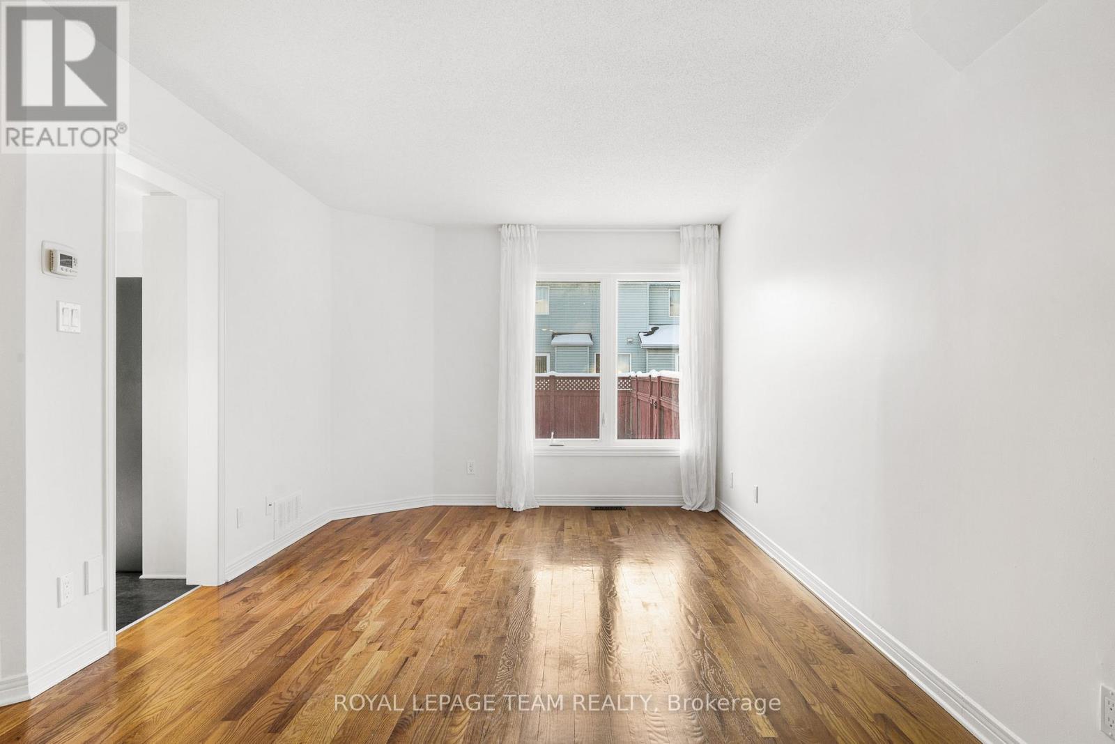 32 Bishops Mills Way, Ottawa, Ontario  K2K 3C1 - Photo 11 - X12687336