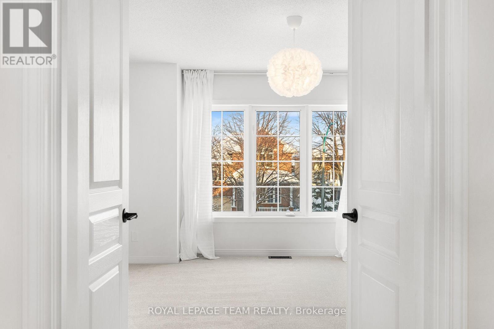 32 Bishops Mills Way, Ottawa, Ontario  K2K 3C1 - Photo 25 - X12687336