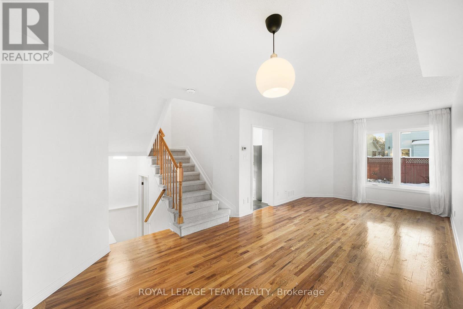 32 Bishops Mills Way, Ottawa, Ontario  K2K 3C1 - Photo 9 - X12687336