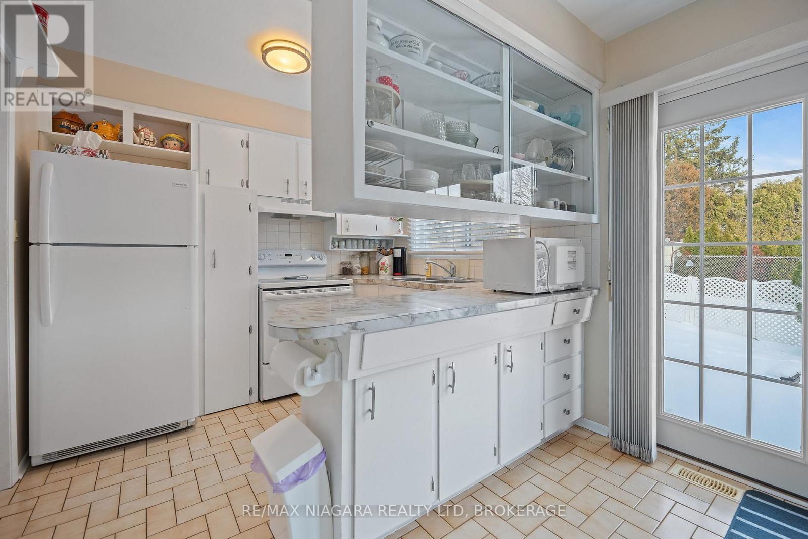 4204 Patten Crescent, Niagara Falls, Ontario  L2E 6J2 - Photo 11 - X12687198