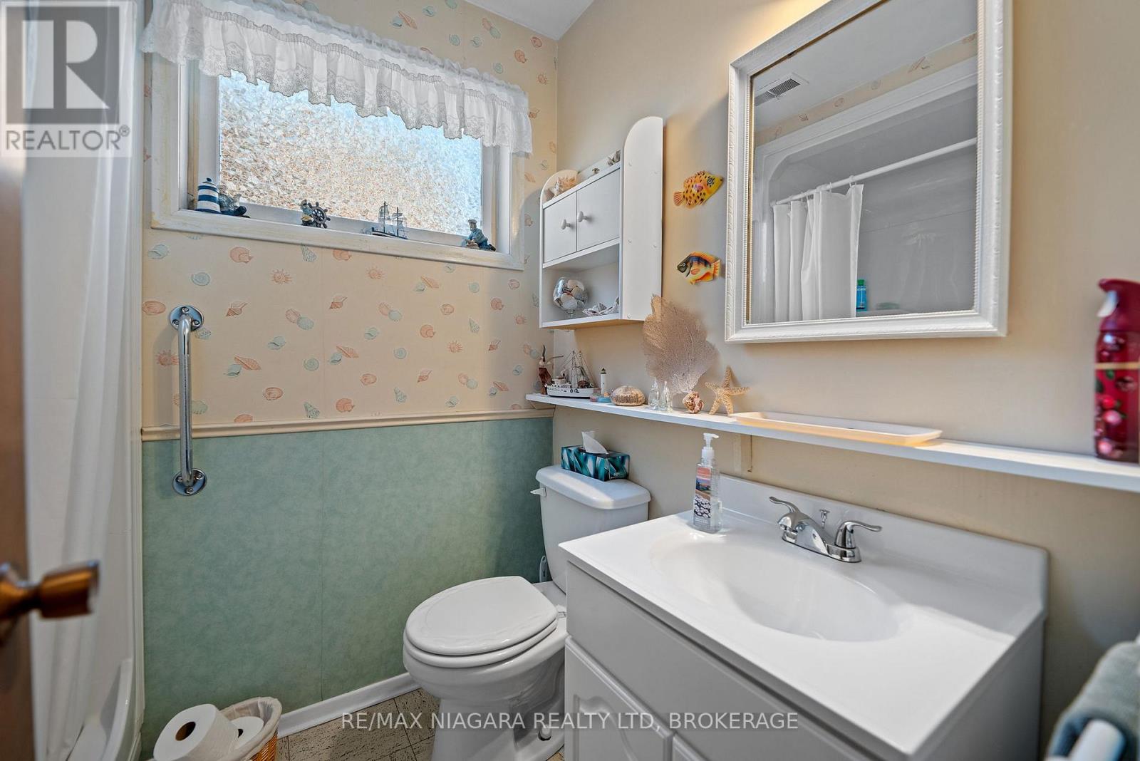 4204 Patten Crescent, Niagara Falls, Ontario  L2E 6J2 - Photo 22 - X12687198