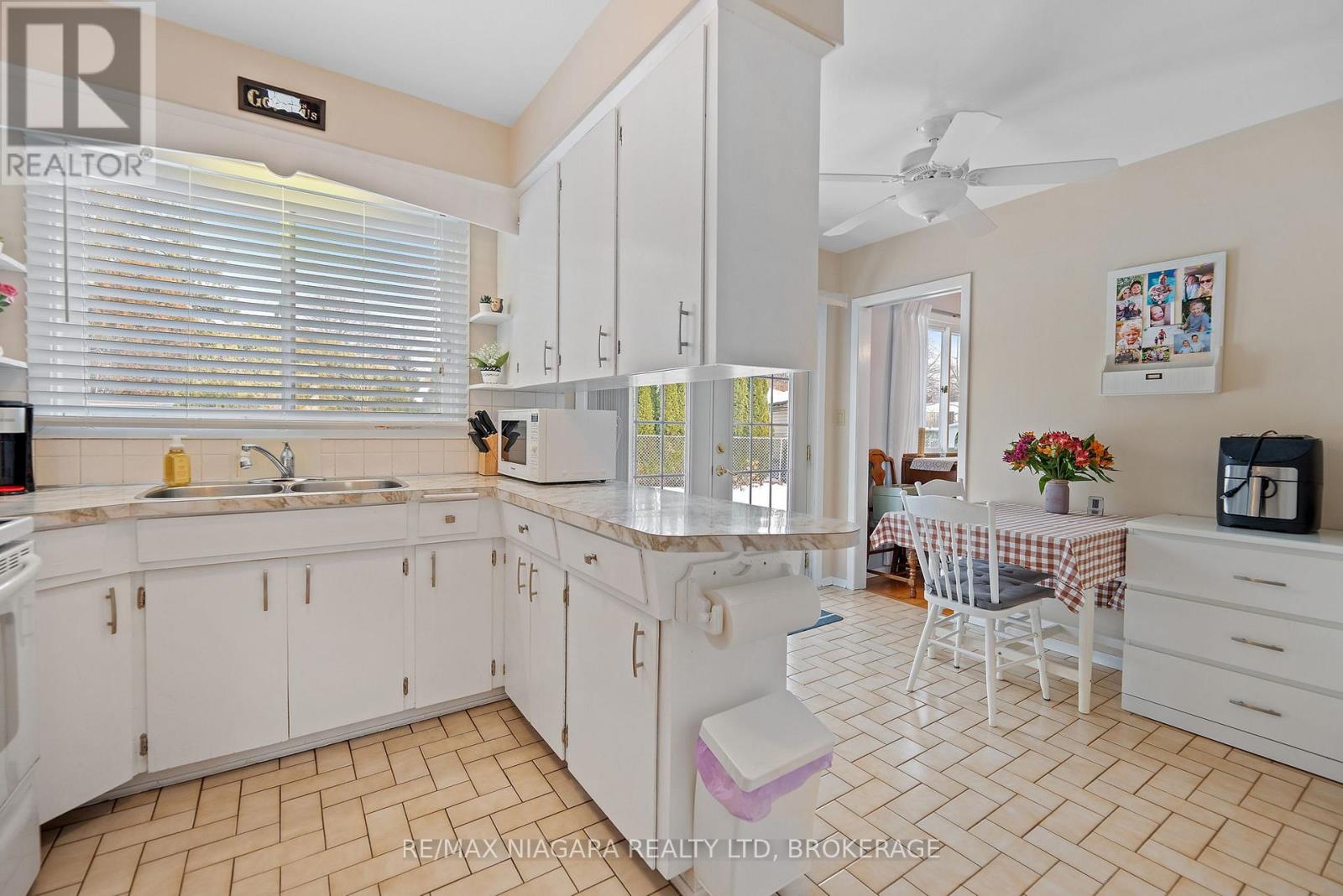 4204 Patten Crescent, Niagara Falls, Ontario  L2E 6J2 - Photo 8 - X12687198