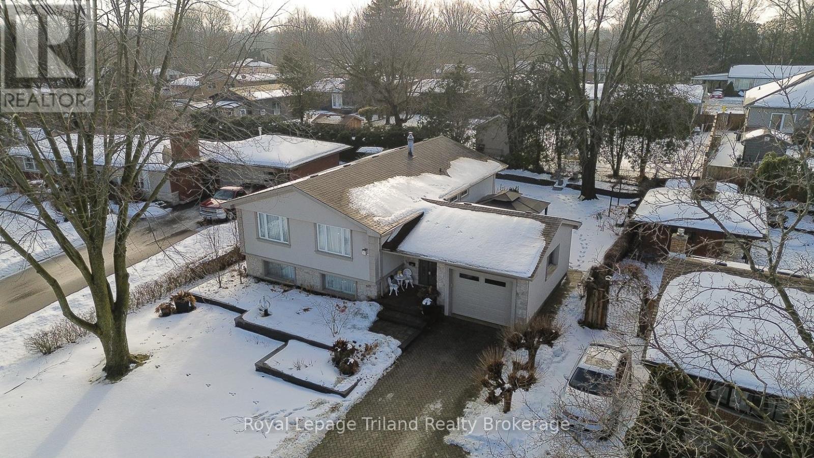 11 PRINCESS PARK ROAD, Ingersoll, Ontario