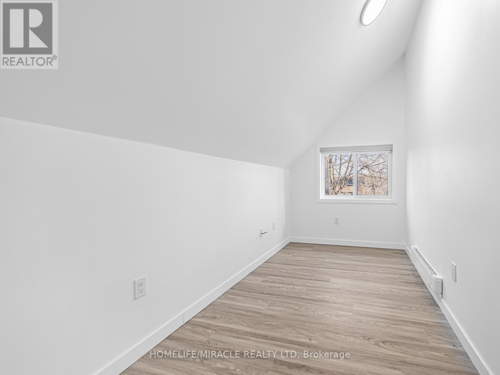 Grdn Suite - 67 Oakmount Road, Toronto, Ontario  M6P 2M3 - Photo 21 - W12637684