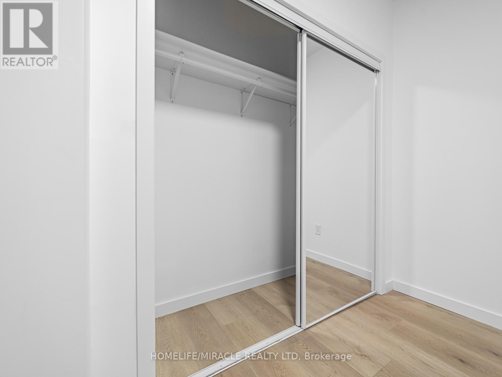 2 - 1103 Dufferin Street, Toronto, Ontario  M6H 4B5 - Photo 15 - W12656512