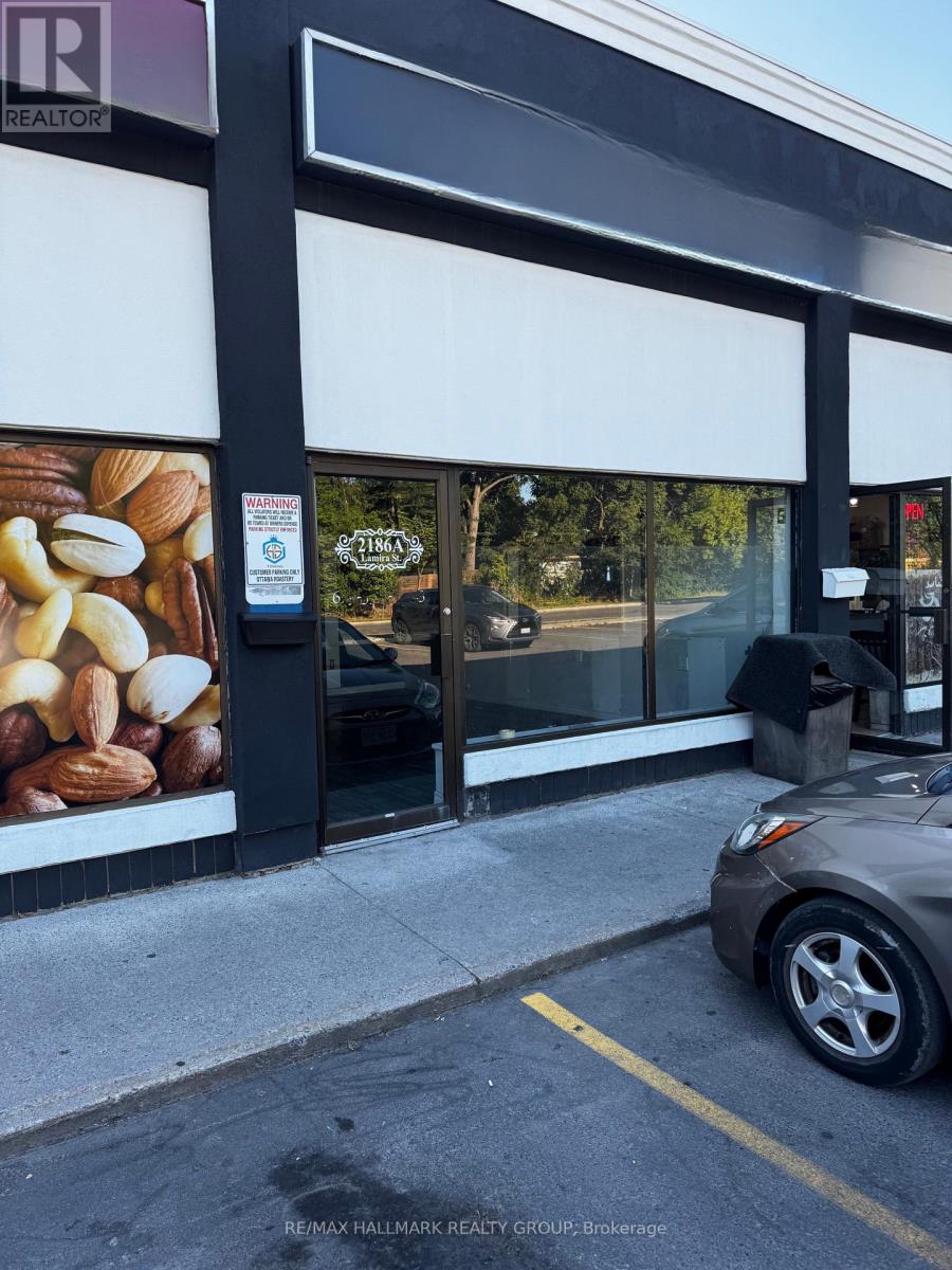 2186 LAMIRA STREET, Ottawa, Ontario