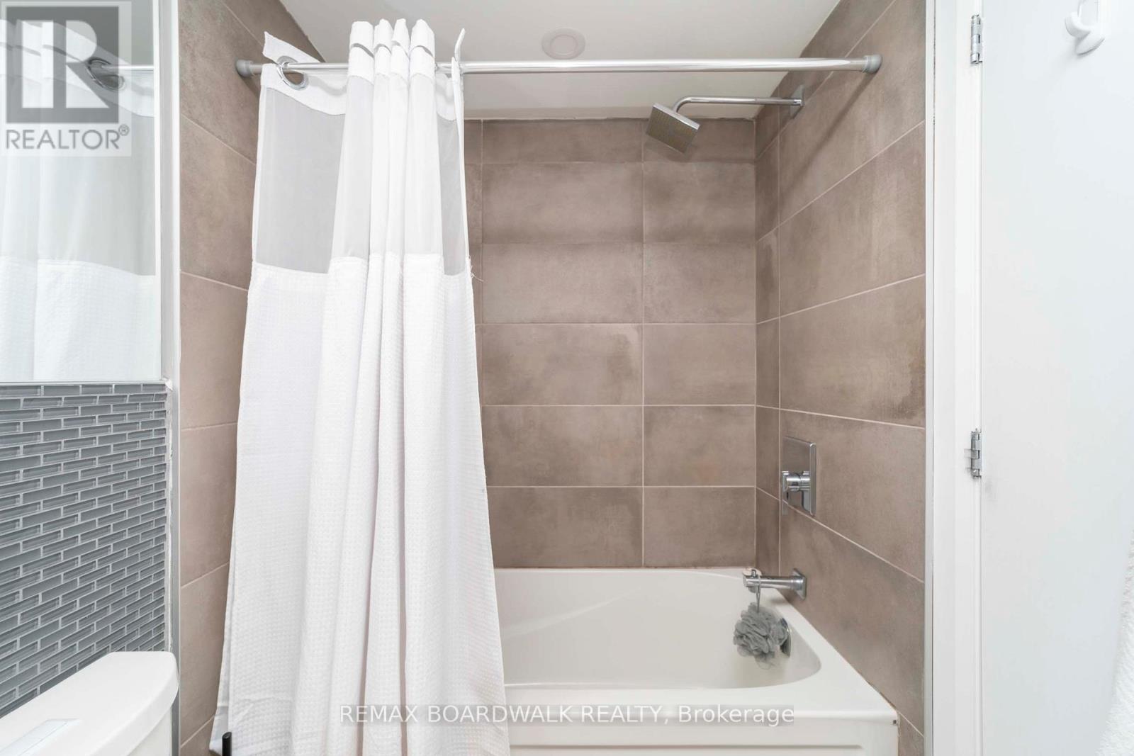 503 - 150 Greenfield Avenue, Ottawa, Ontario  K1S 5W6 - Photo 14 - X12592632