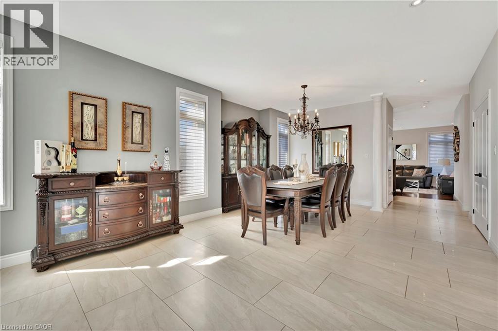 3 Rianna Court, Hamilton, Ontario  L9B 0G3 - Photo 6 - 40769543