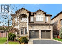 3 RIANNA Court, Hamilton, Ontario