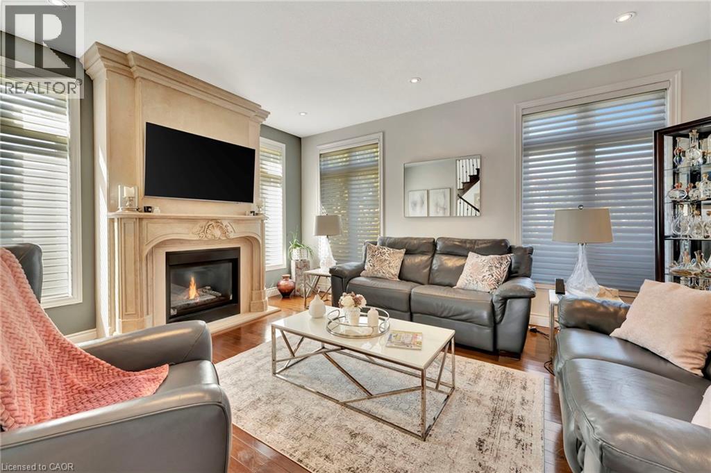 3 Rianna Court, Hamilton, Ontario  L9B 0G3 - Photo 8 - 40769543