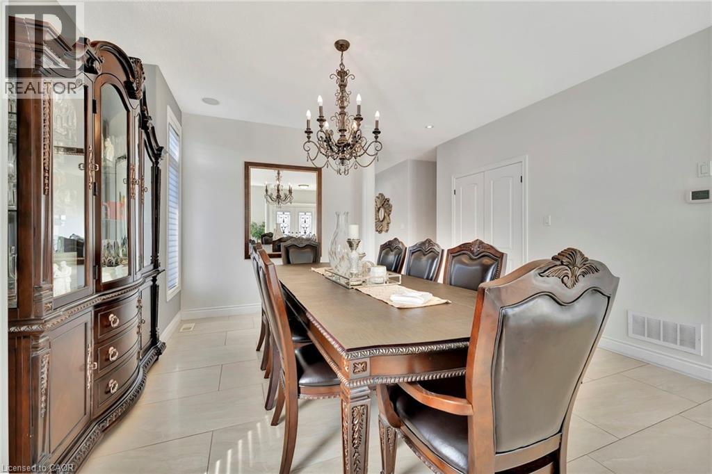 3 Rianna Court, Hamilton, Ontario  L9B 0G3 - Photo 7 - 40769543