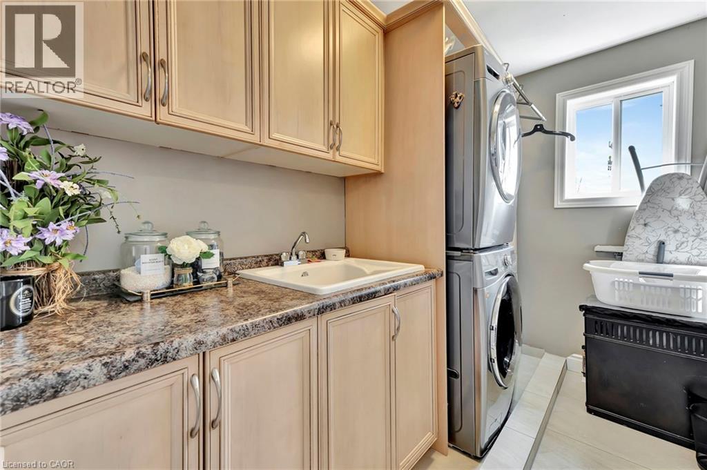 3 Rianna Court, Hamilton, Ontario  L9B 0G3 - Photo 22 - 40769543