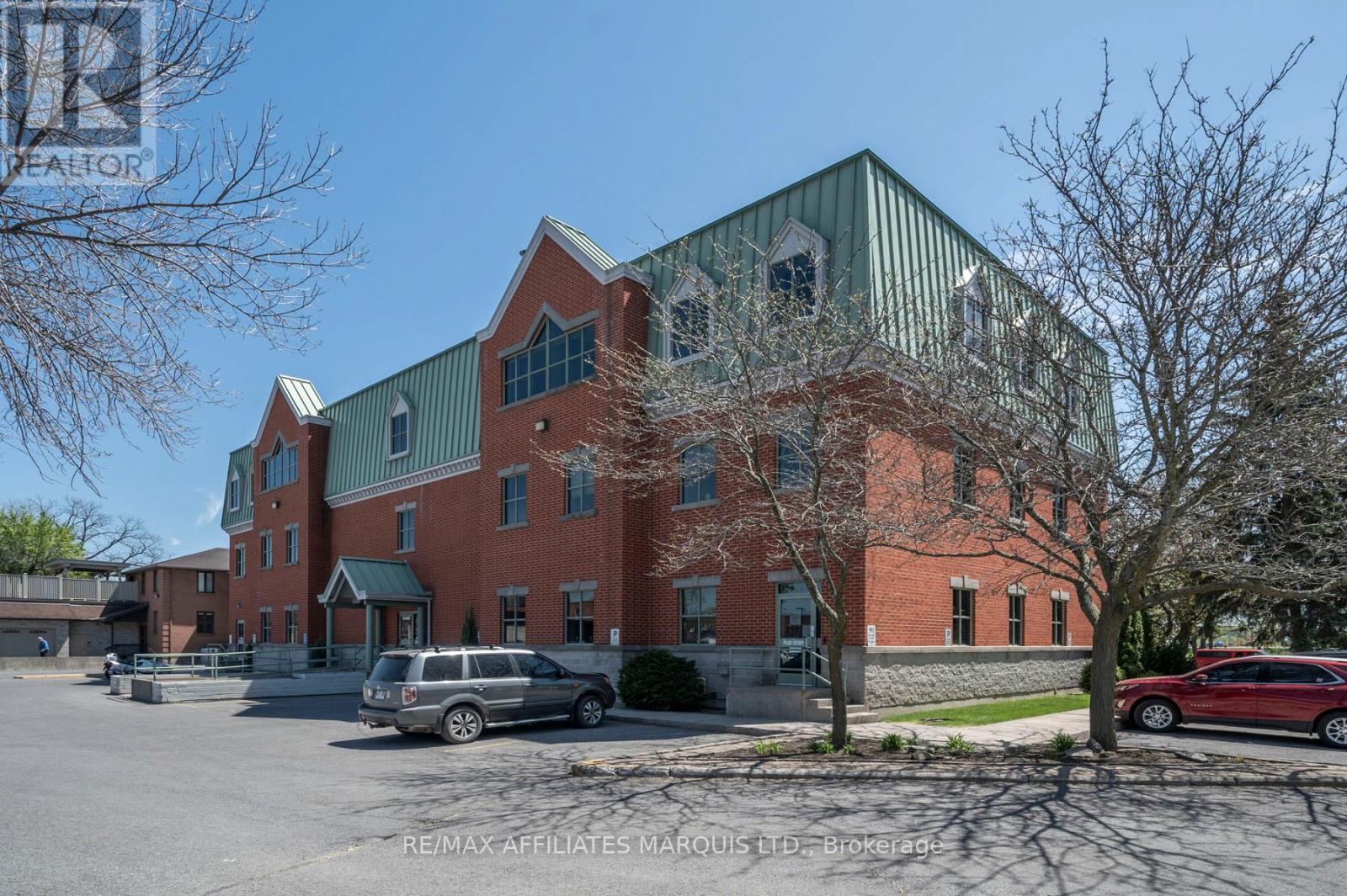 250 - 55 Water Street W, Cornwall, Ontario  K6J 1A1 - Photo 10 - X12687282