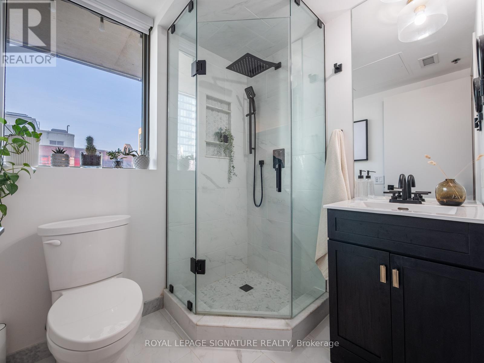 1410 - 375 King Street W, Toronto, Ontario  M5V 1K5 - Photo 10 - C12687066