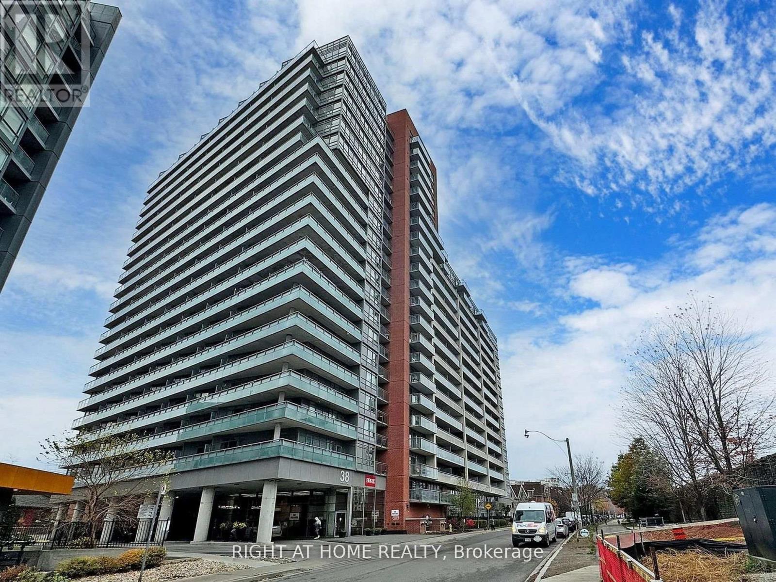 720 - 38 Joe Shuster Way, Toronto, Ontario  M6K 0A5 - Photo 1 - C12687080