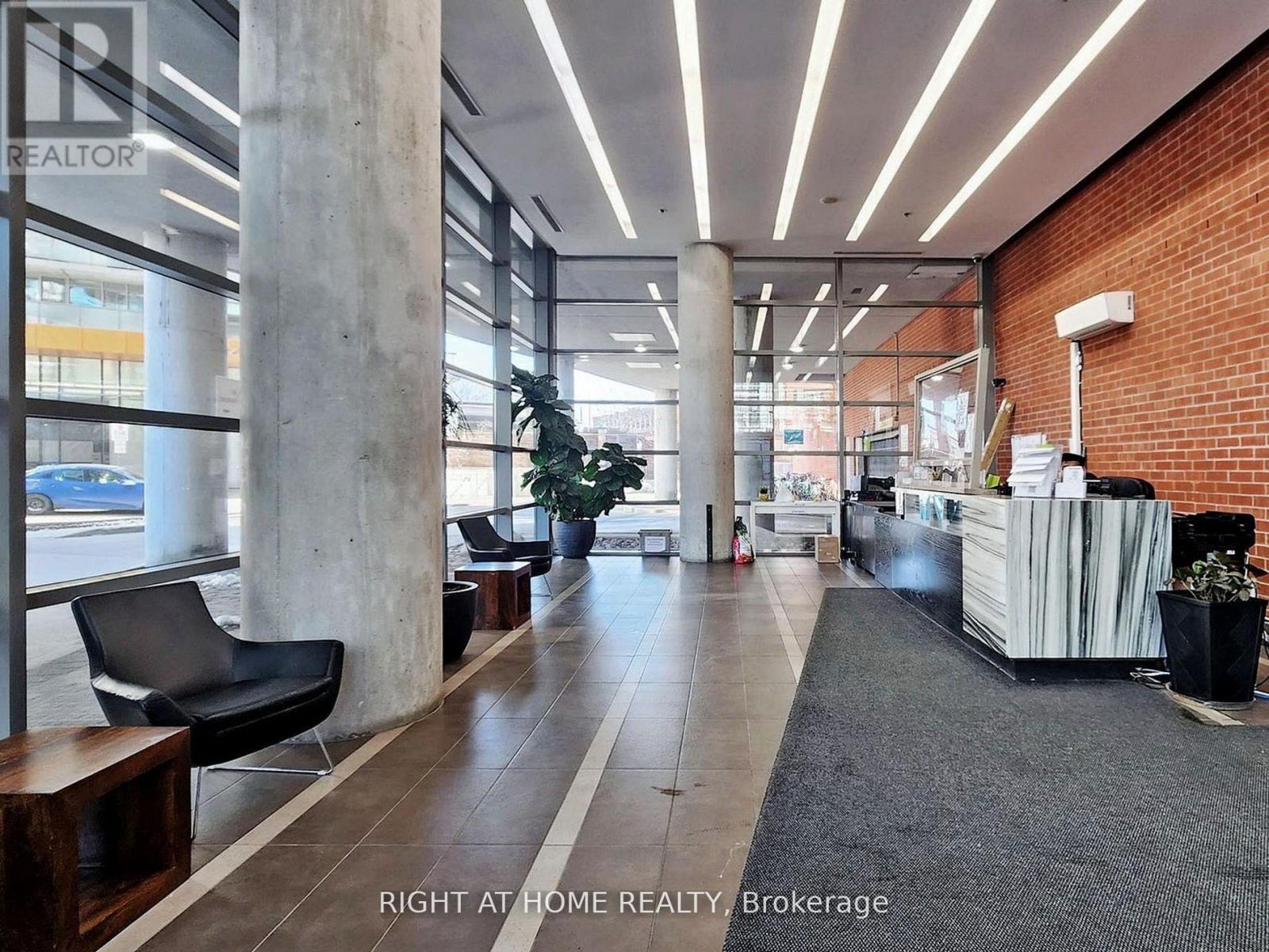 720 - 38 Joe Shuster Way, Toronto, Ontario  M6K 0A5 - Photo 4 - C12687080