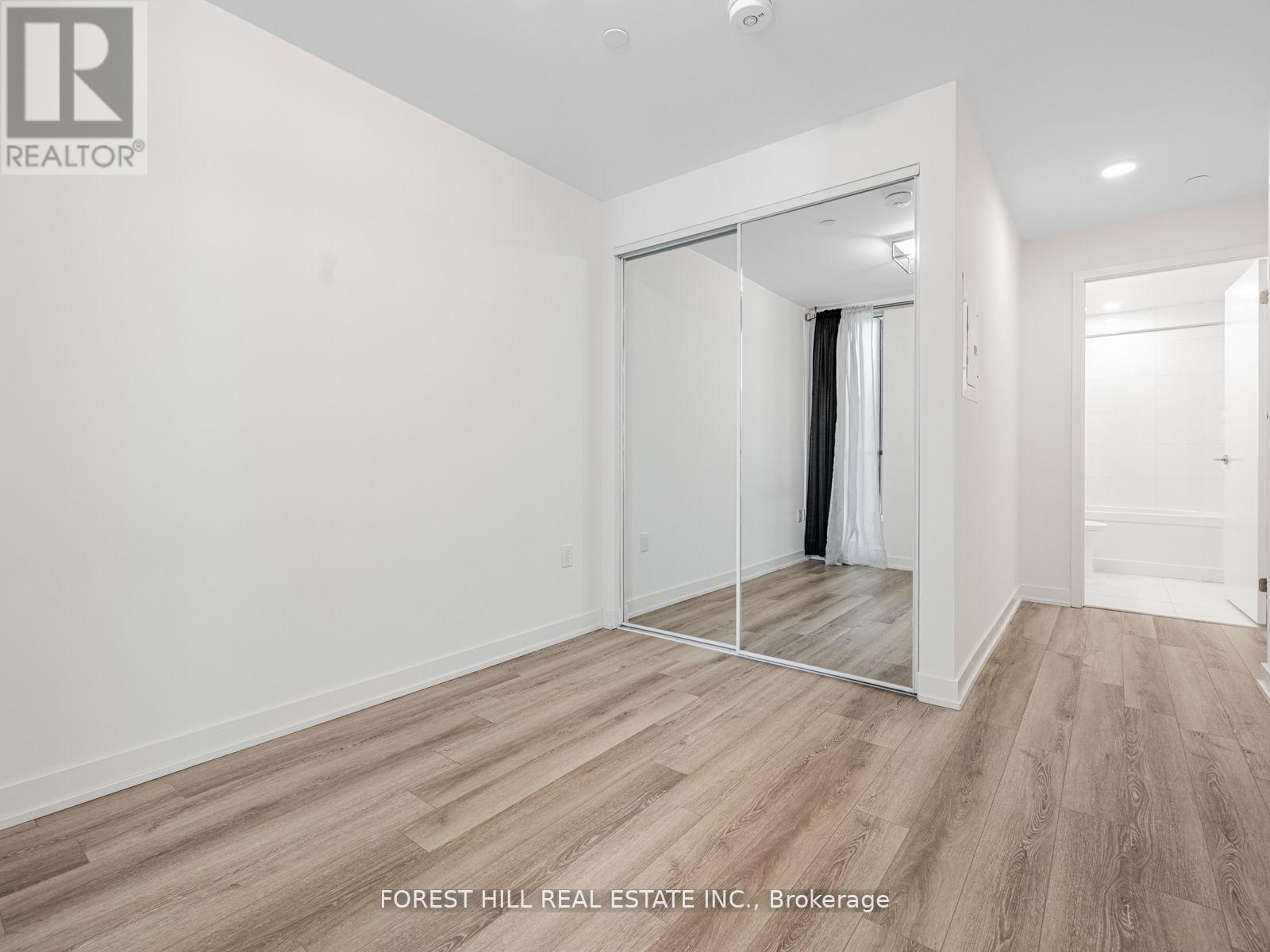 1104 - 238 Simcoe Street, Toronto, Ontario  M5T 0E2 - Photo 16 - C12687114