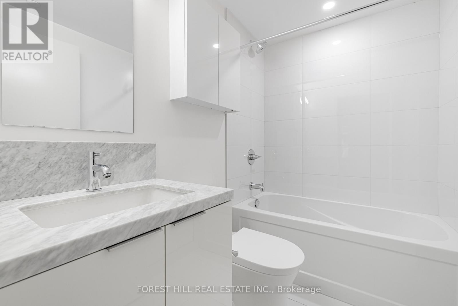 1104 - 238 Simcoe Street, Toronto, Ontario  M5T 0E2 - Photo 19 - C12687114