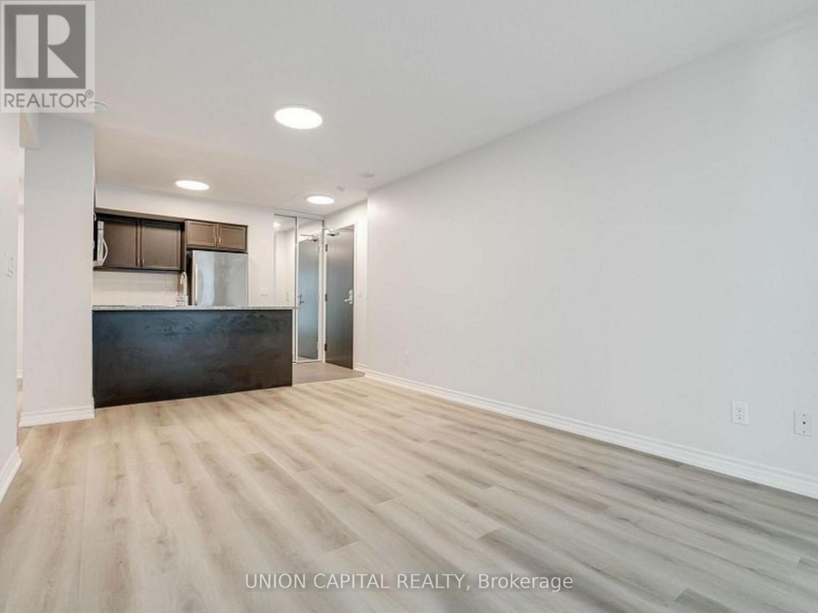 1007 - 19 Grand Trunk Crescent, Toronto (Waterfront Communities), Ontario  M5J 3A3 - Photo 6 - C12687152