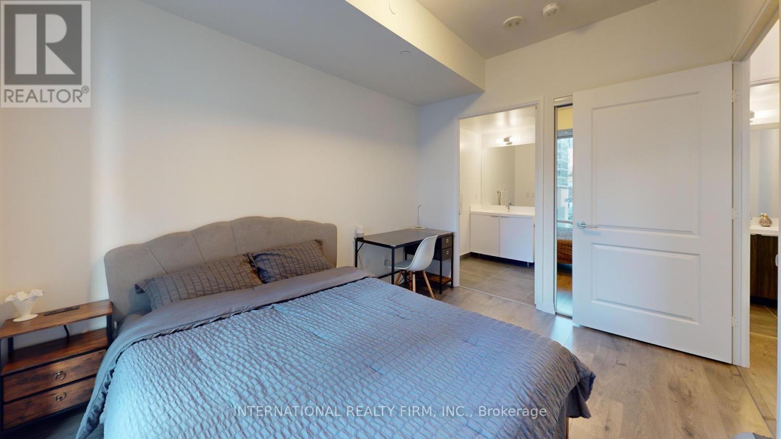 1108 - 8 Widmer Street, Toronto, Ontario  M5V 2E7 - Photo 11 - C12687160