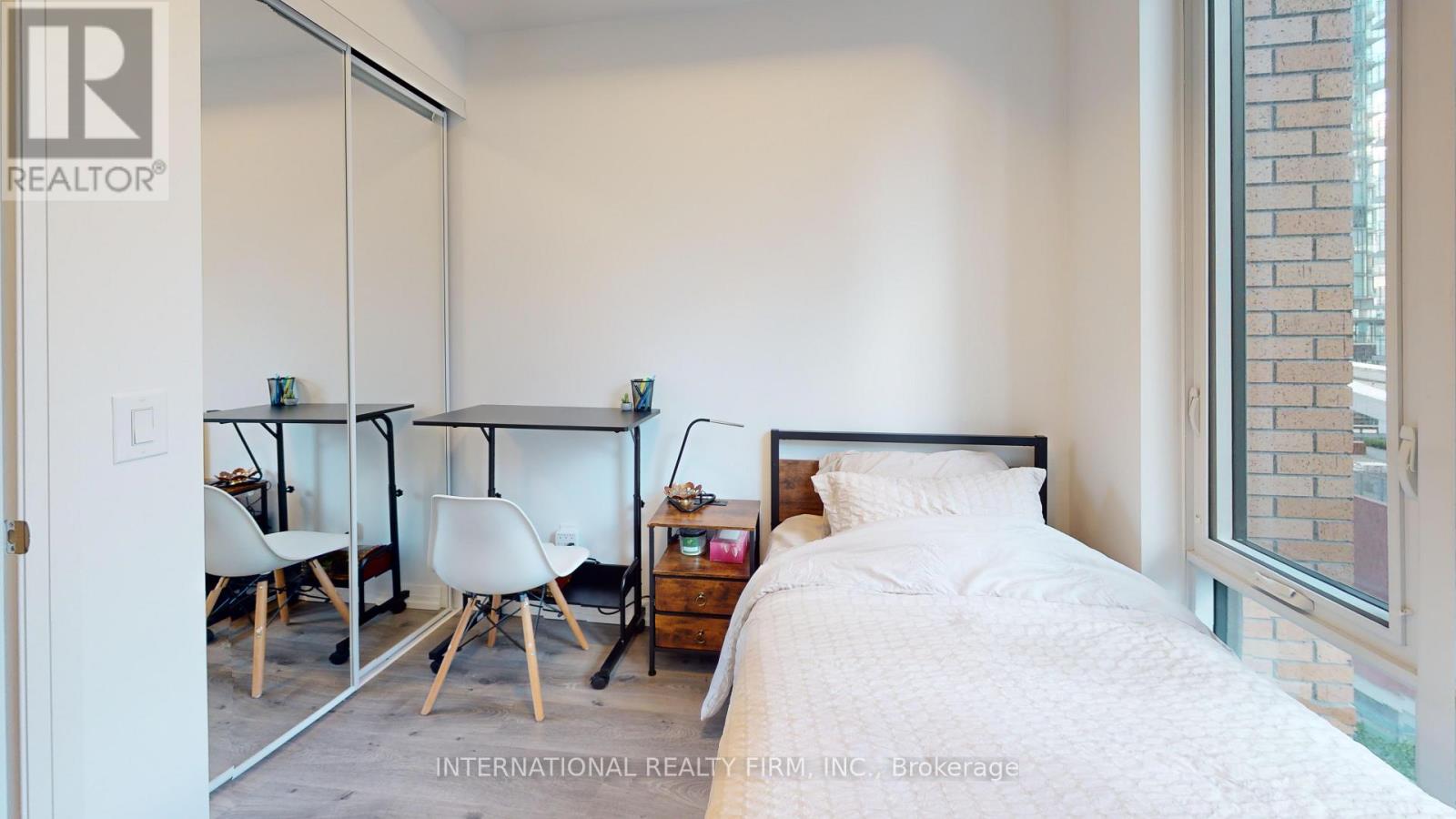 1108 - 8 Widmer Street, Toronto, Ontario  M5V 2E7 - Photo 13 - C12687160