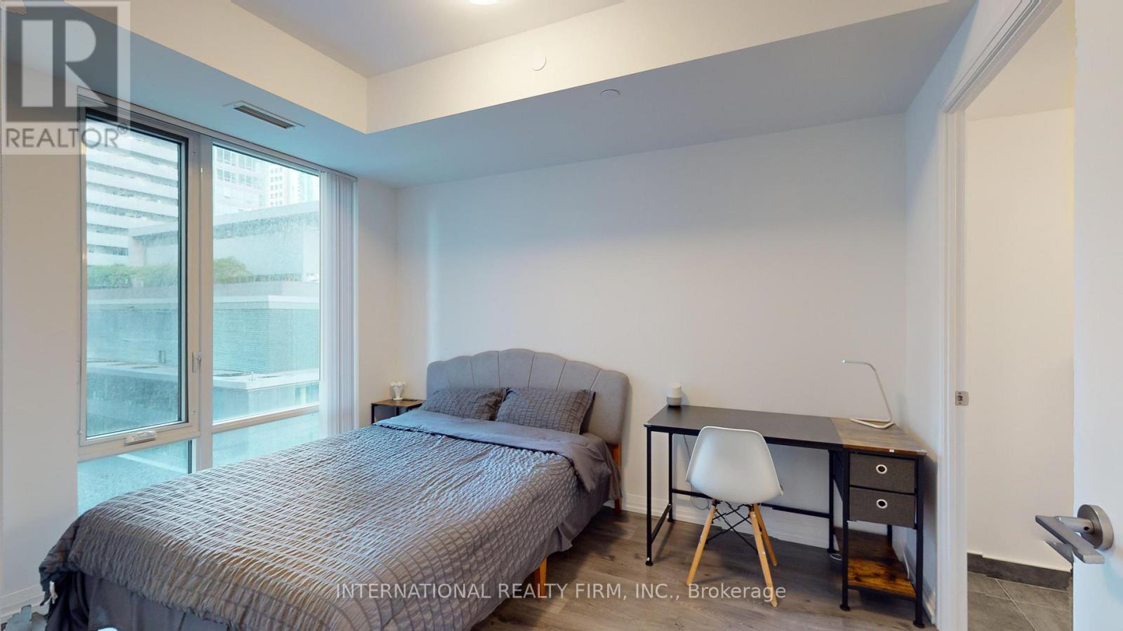 1108 - 8 Widmer Street, Toronto, Ontario  M5V 2E7 - Photo 6 - C12687160