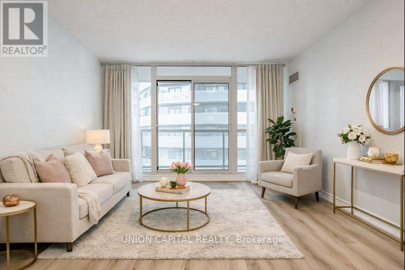 1007 - 19 Grand Trunk Crescent, Toronto, Ontario  M5J 3A3 - Photo 6 - C12687166