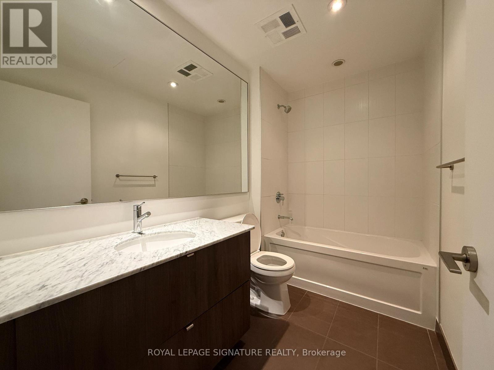 2113 - 170 Fort York Boulevard, Toronto, Ontario  M5V 0E6 - Photo 10 - C12687170