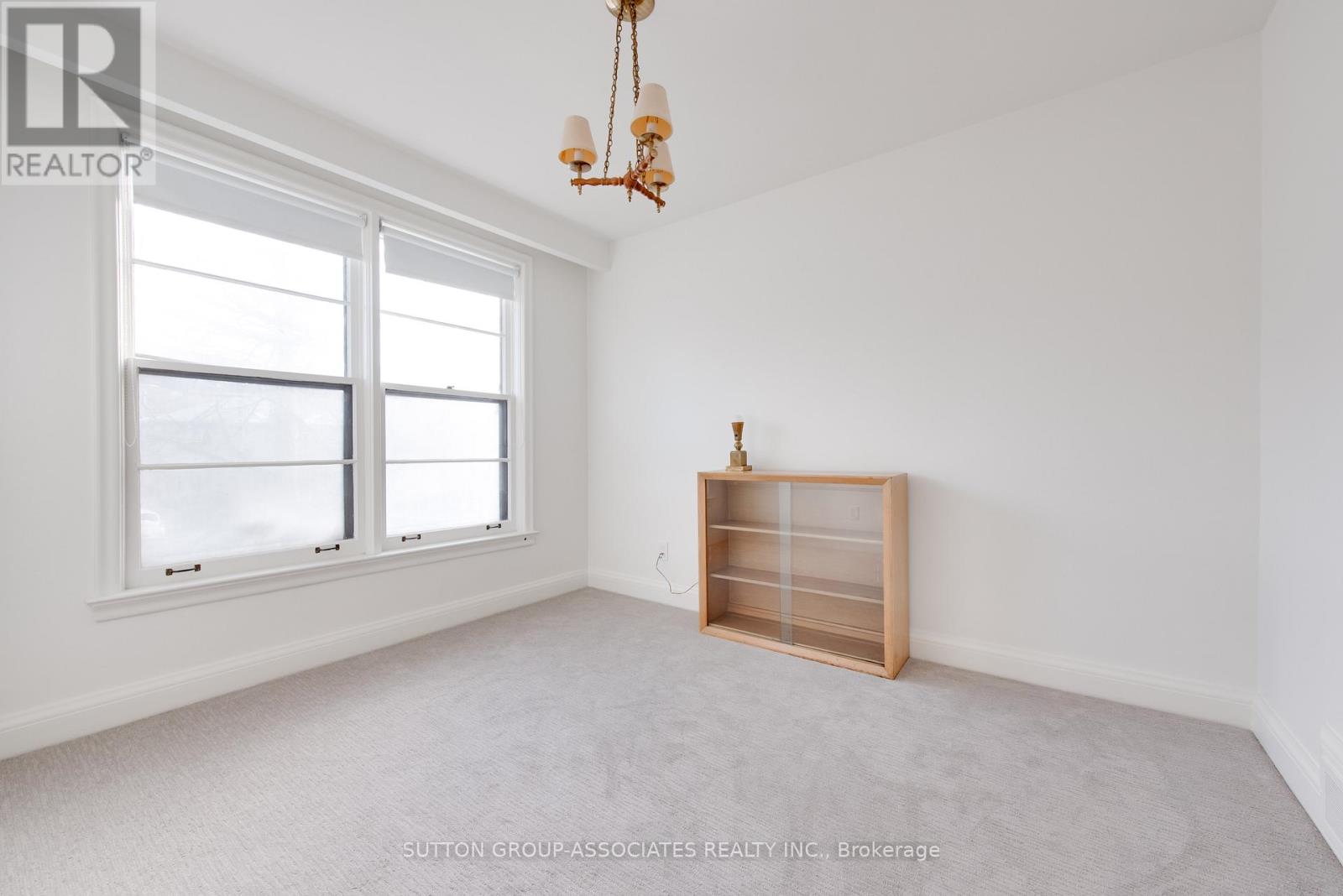 36 Shallmar Boulevard, Toronto, Ontario  M6C 2J9 - Photo 13 - C12687206