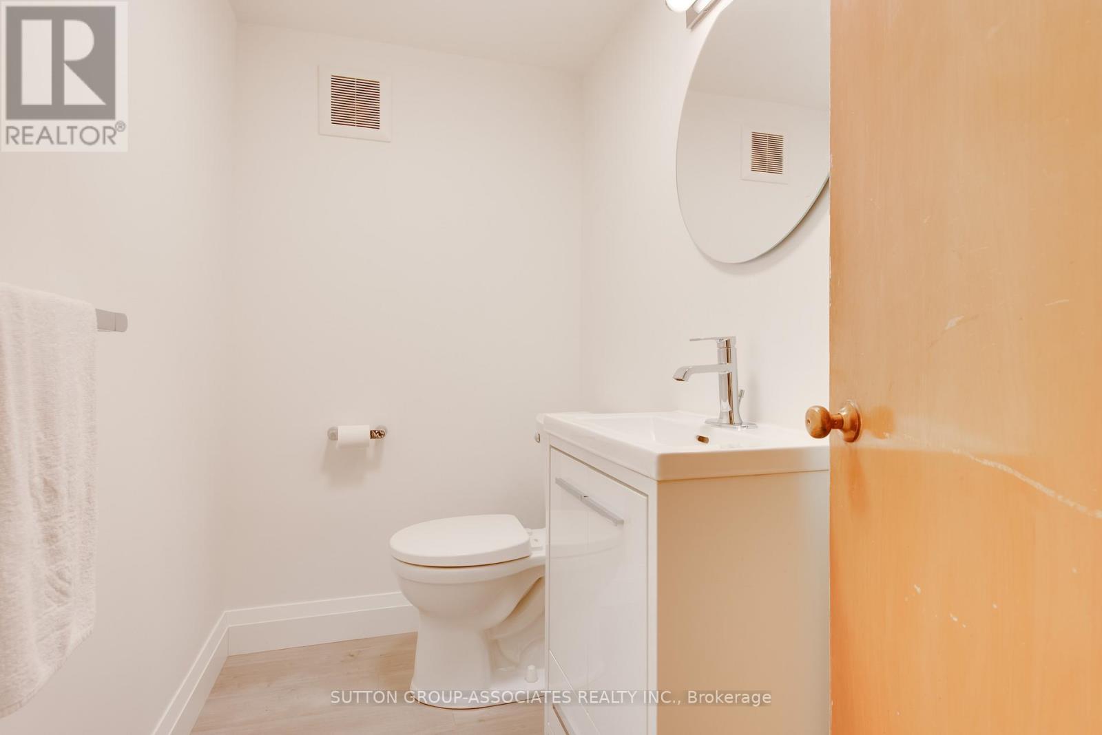 36 Shallmar Boulevard, Toronto, Ontario  M6C 2J9 - Photo 21 - C12687206