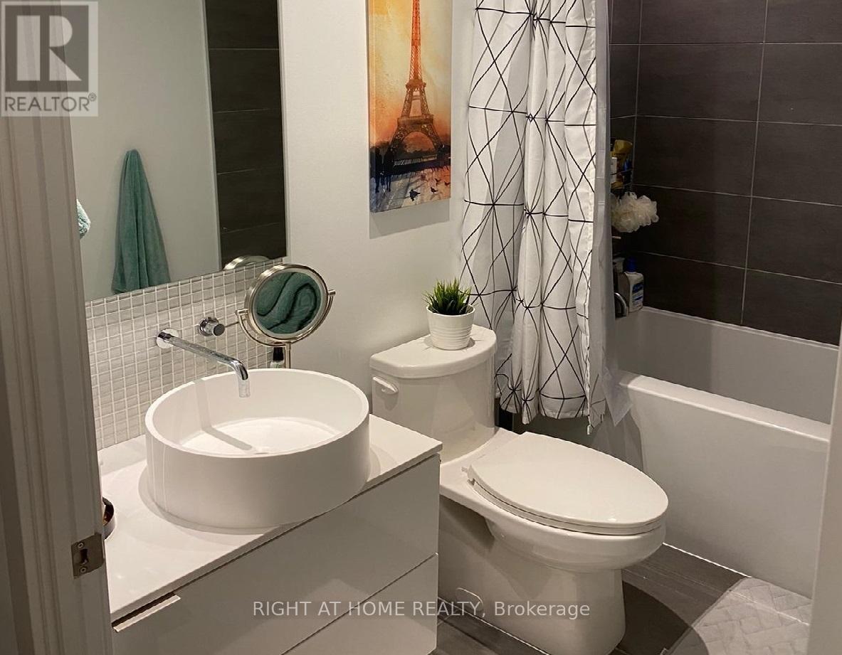 #3207 - 185 Roehampton Avenue, Toronto, Ontario  M4P 1R4 - Photo 10 - C12687258