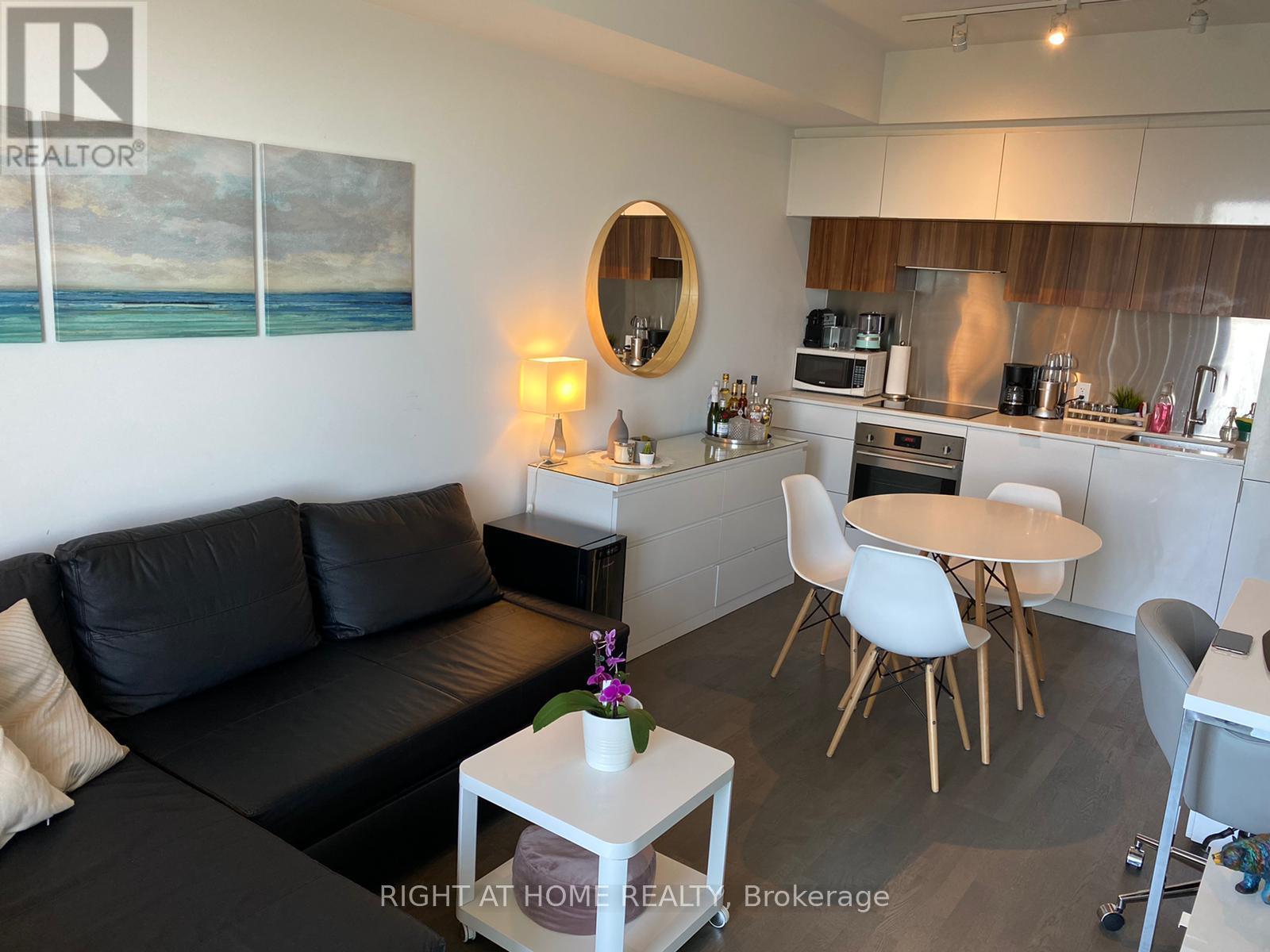 #3207 - 185 Roehampton Avenue, Toronto, Ontario  M4P 1R4 - Photo 6 - C12687258