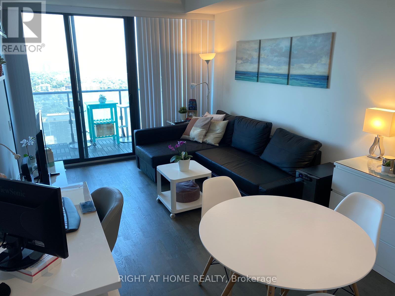 #3207 - 185 Roehampton Avenue, Toronto, Ontario  M4P 1R4 - Photo 8 - C12687258