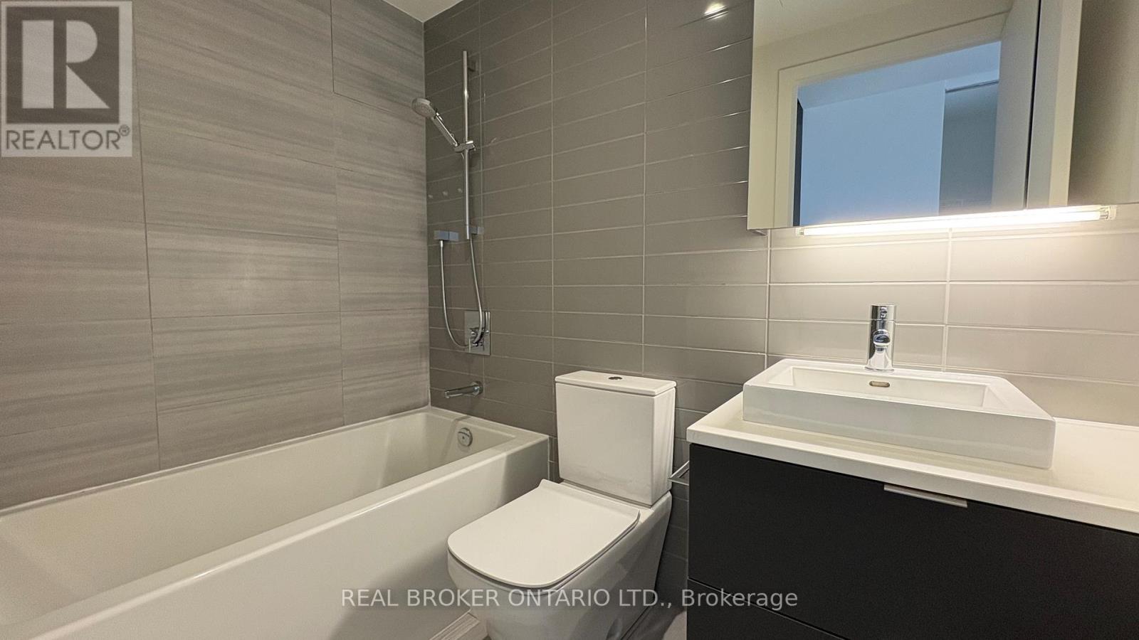 817 - 170 Bayview Avenue, Toronto, Ontario  M5A 0M4 - Photo 12 - C12687290