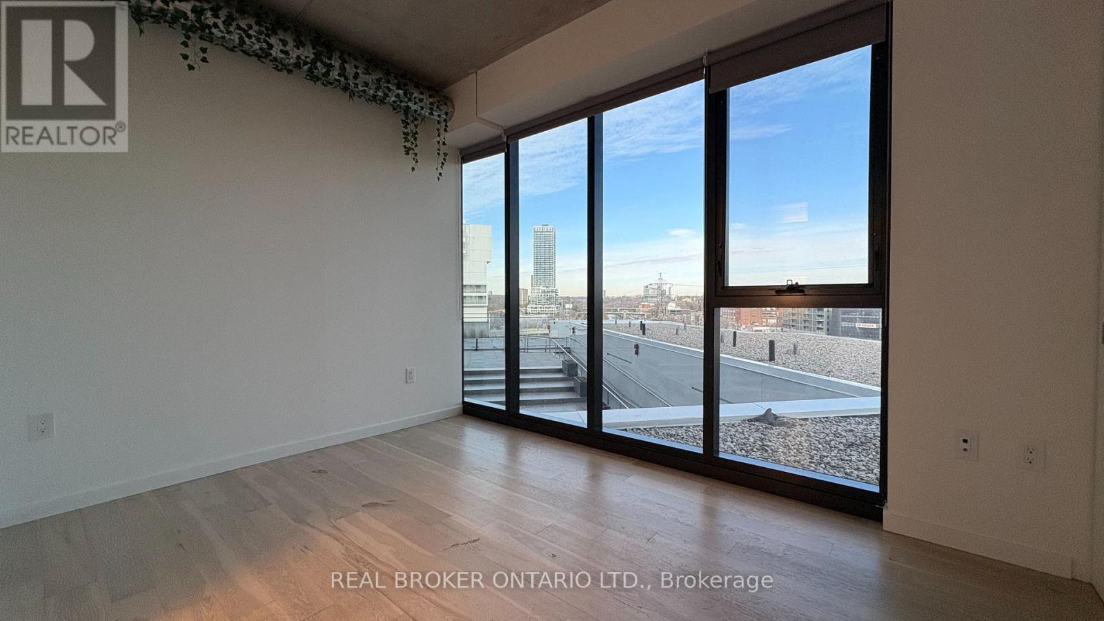 817 - 170 Bayview Avenue, Toronto, Ontario  M5A 0M4 - Photo 7 - C12687290