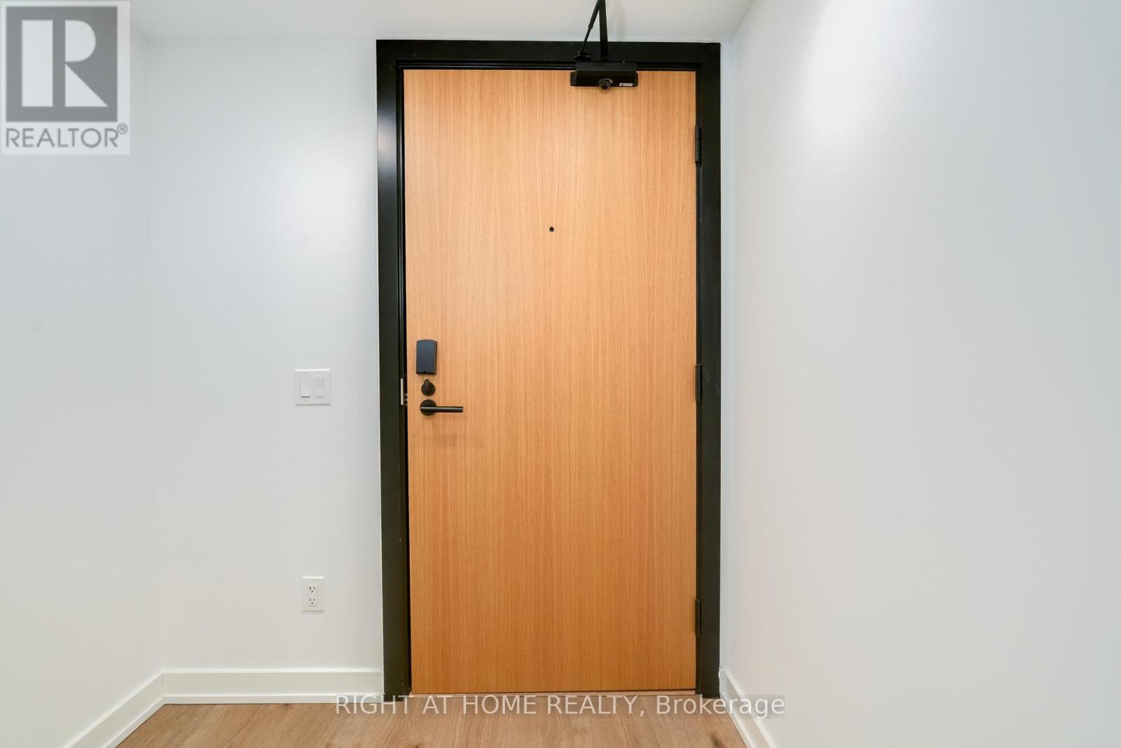 411 - 897 College Street W, Toronto, Ontario  M6H 2C2 - Photo 2 - C12687356