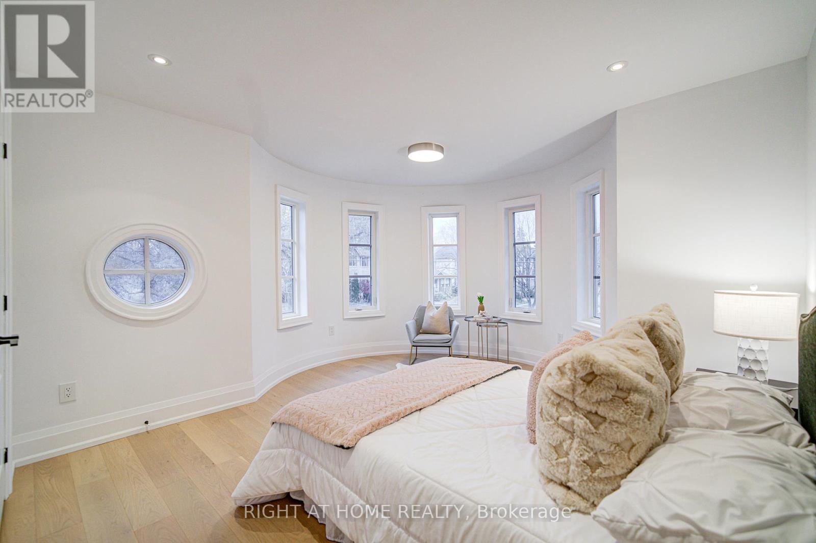 125 Kingsdale Avenue, Toronto, Ontario  M2N 3W5 - Photo 41 - C12687360