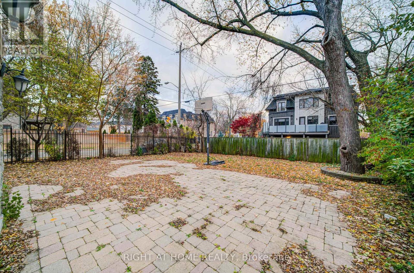 125 Kingsdale Avenue, Toronto, Ontario  M2N 3W5 - Photo 49 - C12687360