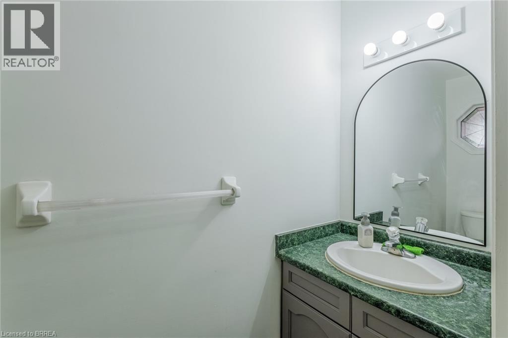 25 Anastasia Crescent, Brantford, Ontario  N3P 2A9 - Photo 6 - 40797406